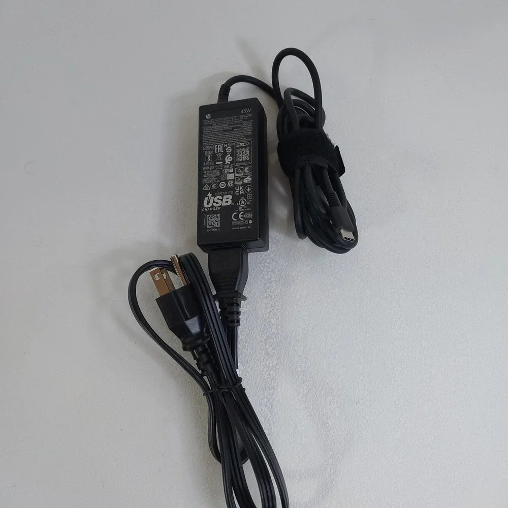 HP‎ L42206-003 15V 3A 45W Genuine Original AC Power Adapter Charger